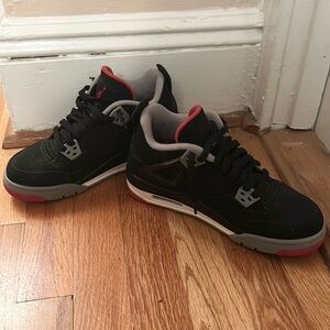 Nike air jordans retro 4